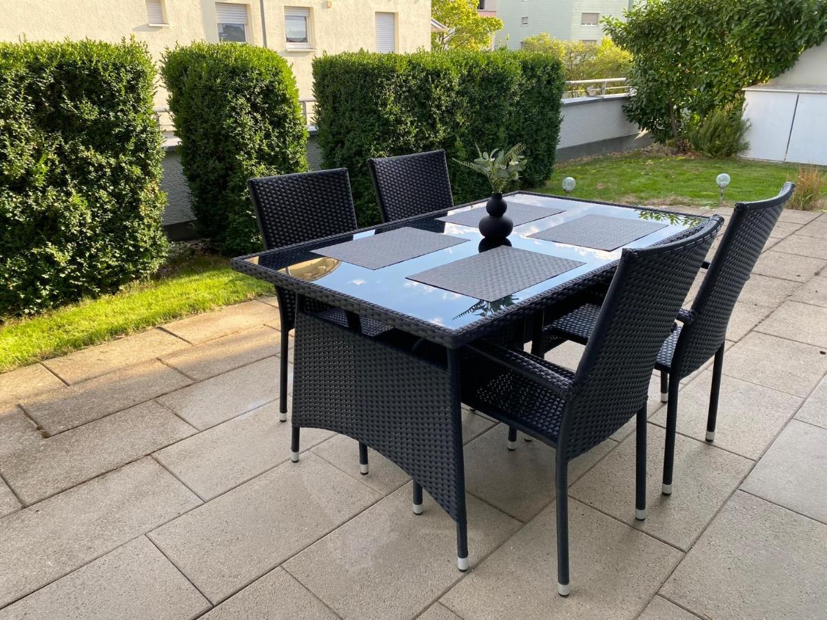 3 Zimmer Apartment In S-Bahn Naehe, 76 Qm, Max 5 Pers, 30Qm Dachterasse, Garage, Internet 1000 Mbit Gärtringen Eksteriør billede