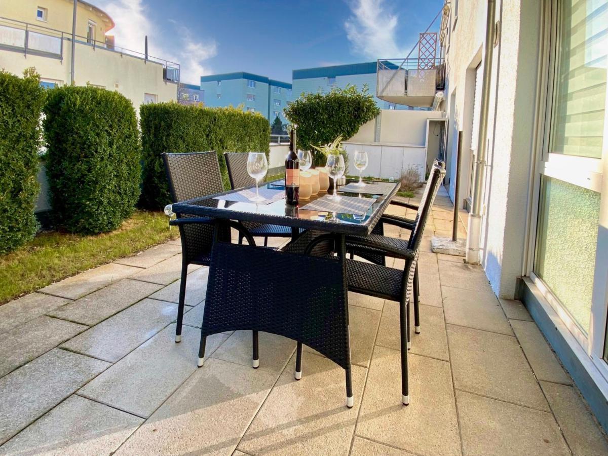 3 Zimmer Apartment In S-Bahn Naehe, 76 Qm, Max 5 Pers, 30Qm Dachterasse, Garage, Internet 1000 Mbit Gärtringen Eksteriør billede